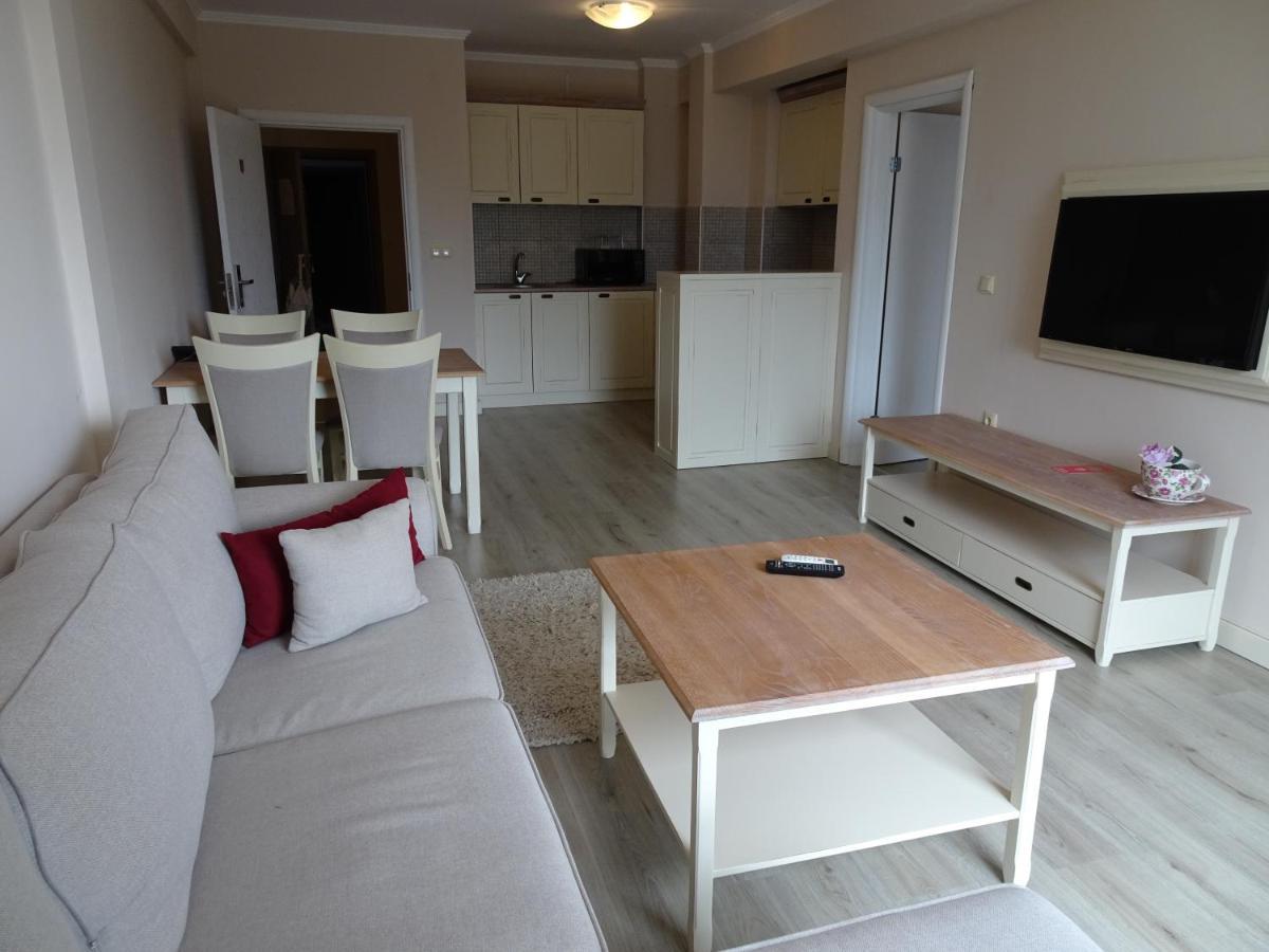 Private Apartments In White Rock Castle Balçık Dış mekan fotoğraf