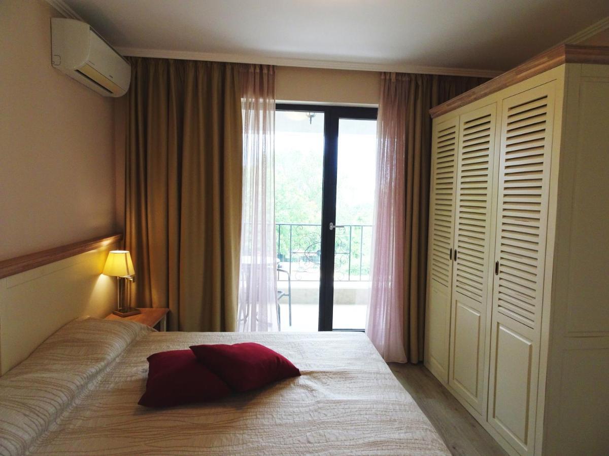 Private Apartments In White Rock Castle Balçık Dış mekan fotoğraf