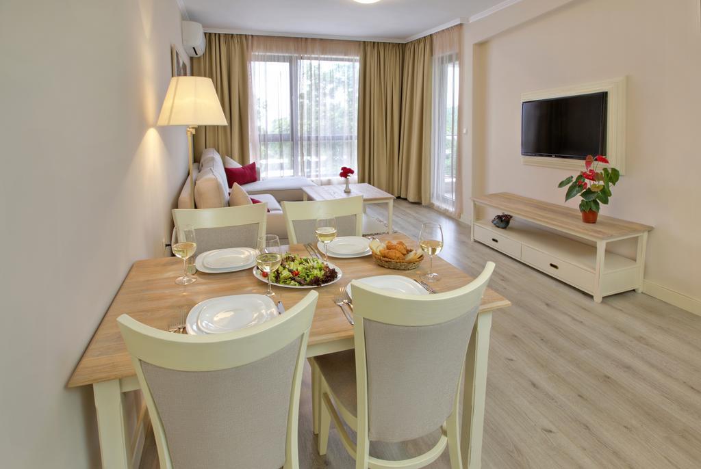 Private Apartments In White Rock Castle Balçık Oda fotoğraf